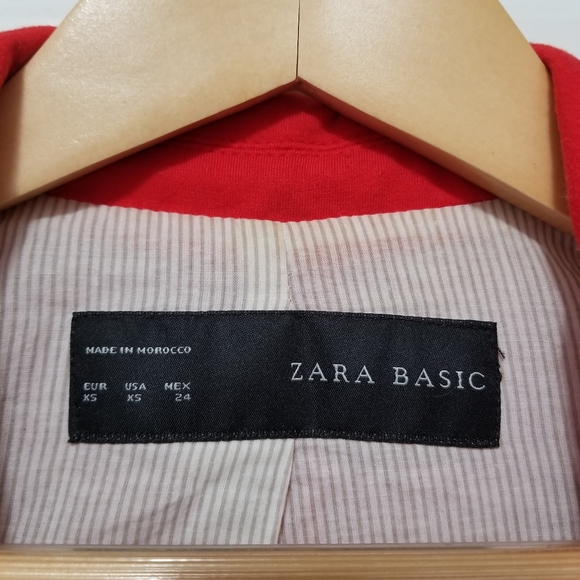 Tailored V Blazer - Picture 2 of 4